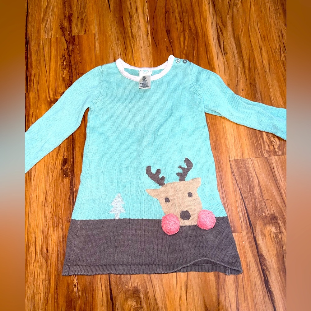 Max studio reindeer Christmas outfit